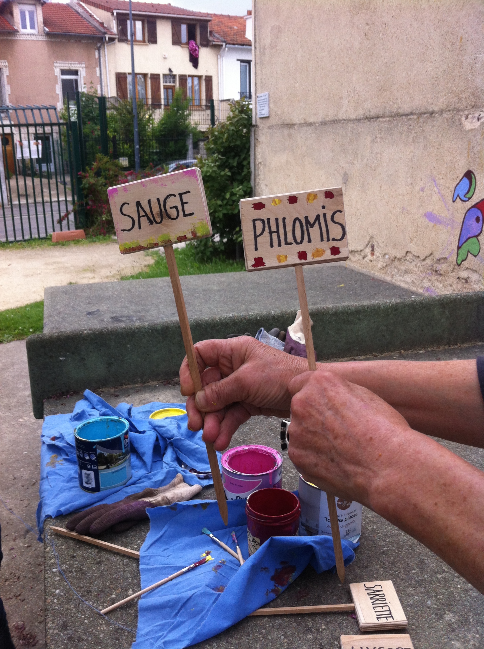 Jardinage de printemps au square Beaudoin